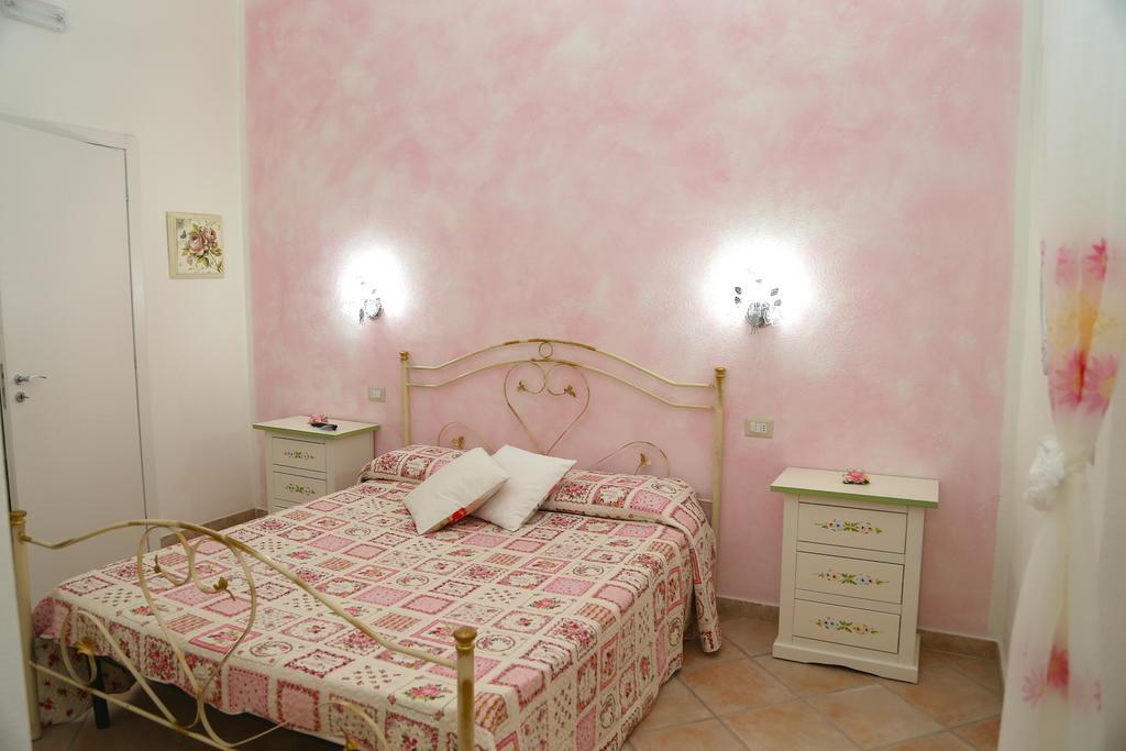 B&B Le Rose オルビア 部屋 写真